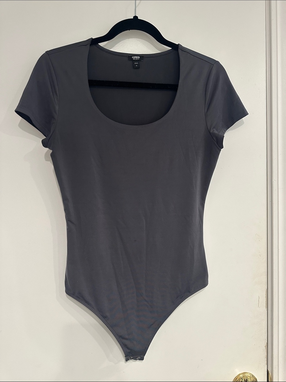 GUC Express Body Contour Sleeve Scoop Neck Bodysuit, Charcoal Gray, size M